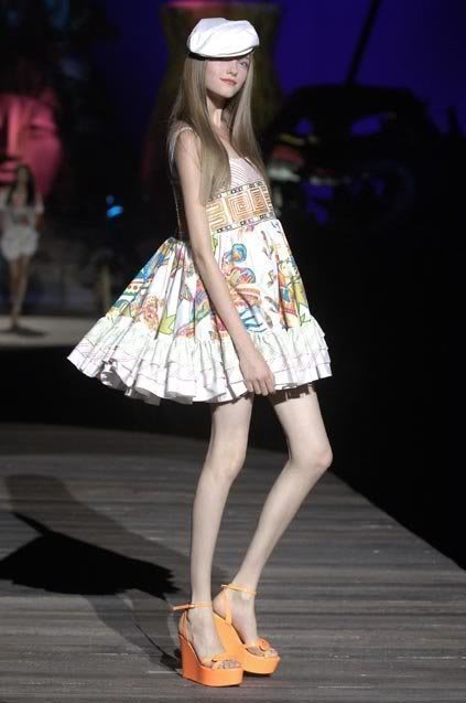 beautiful-skinny-fashion-models--12
